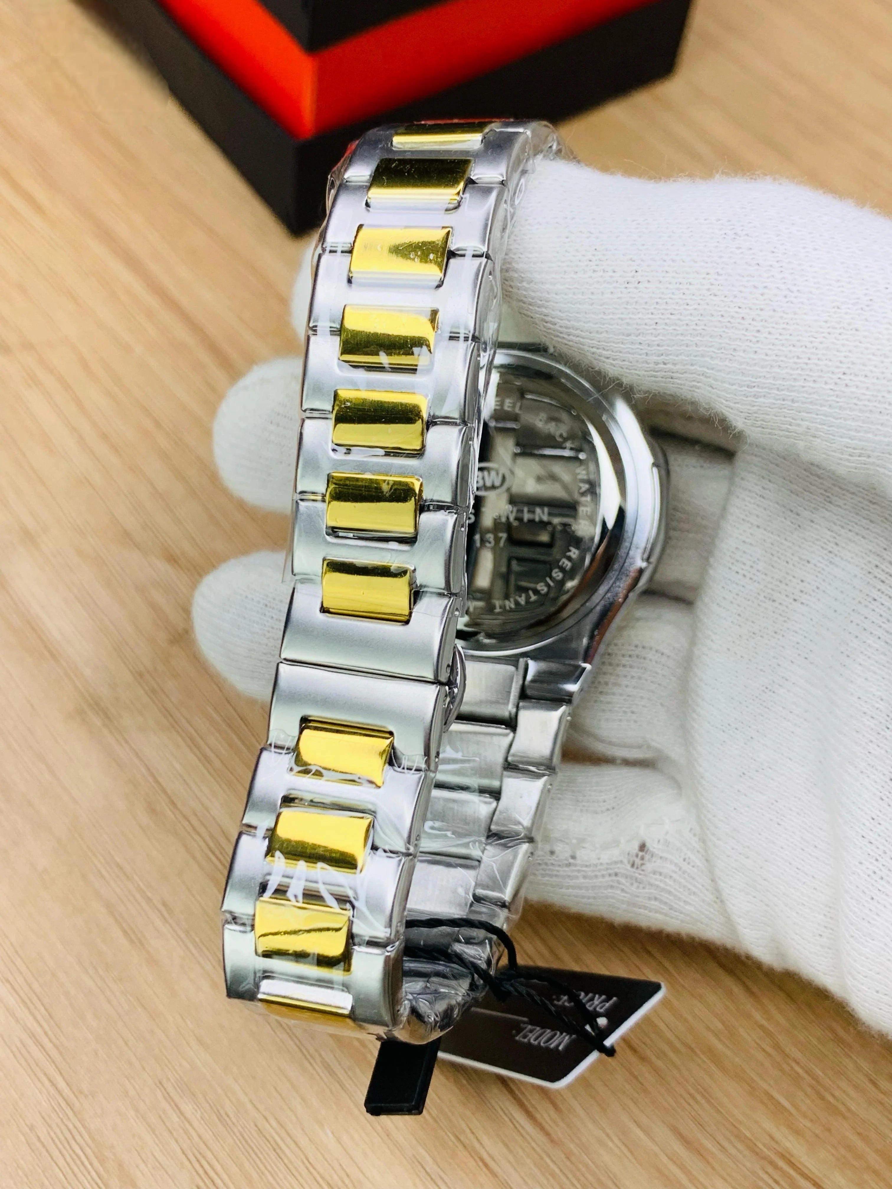 Best Win stain less steel Watch Black Dail-w93