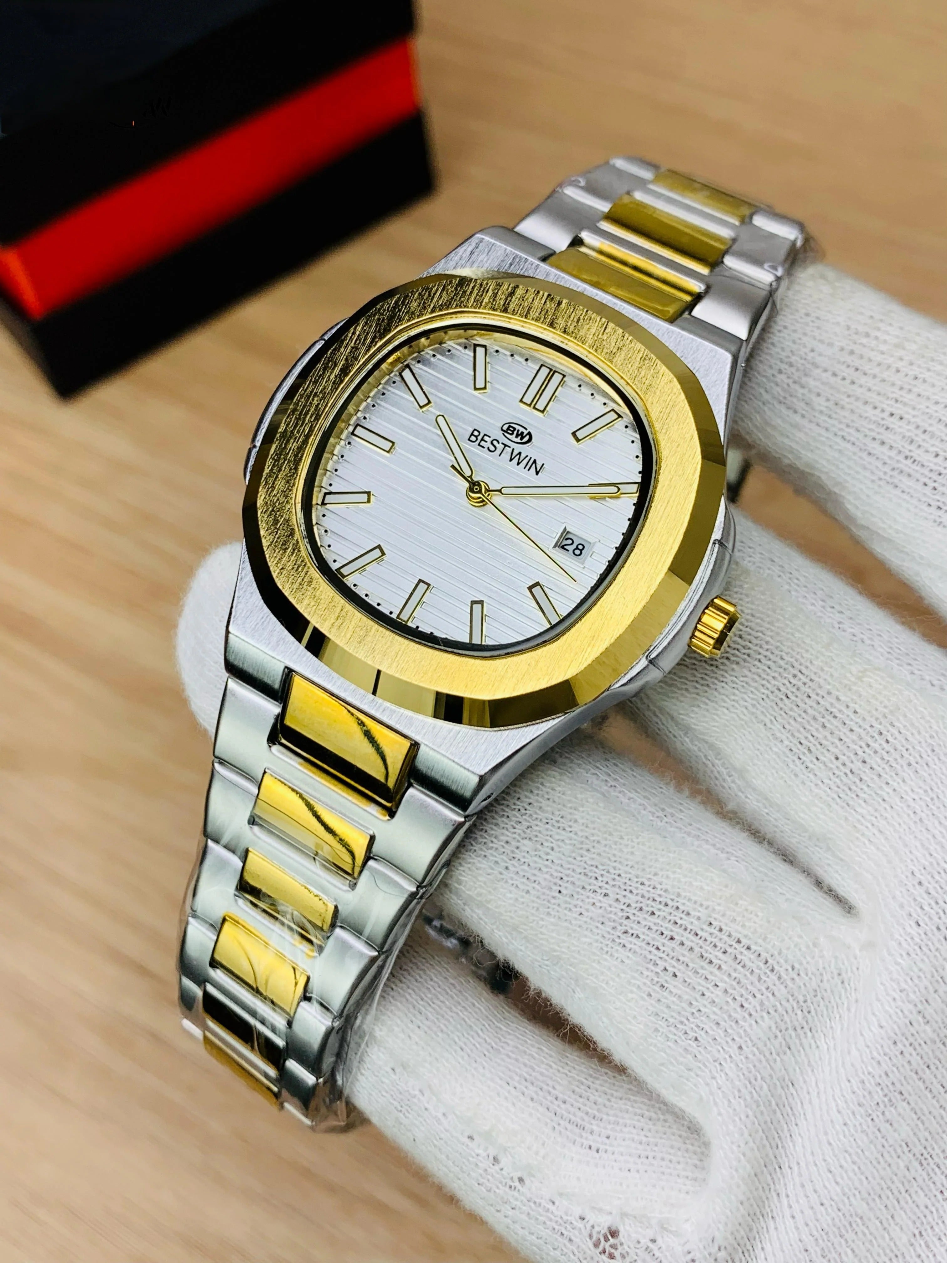 Best Win stain less steel Watch white Dial-w92